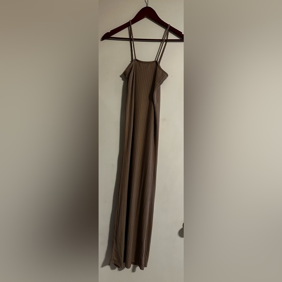 BUCKETLIST - Ribbed Midi - Picture 7 of 8